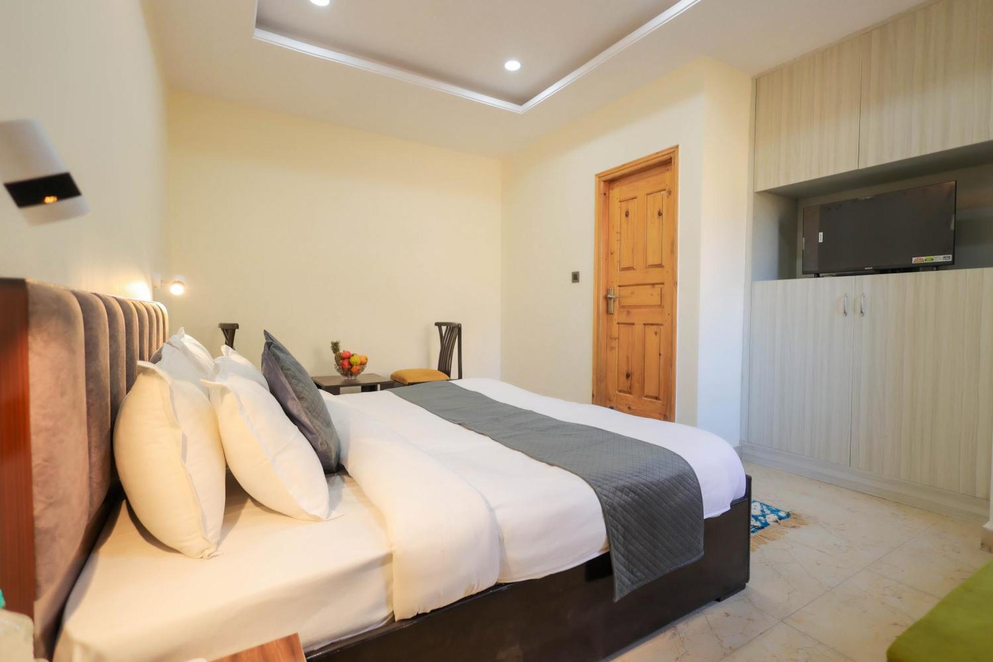 Mystic Hills Retreat Hotel Шимла Екстериор снимка
