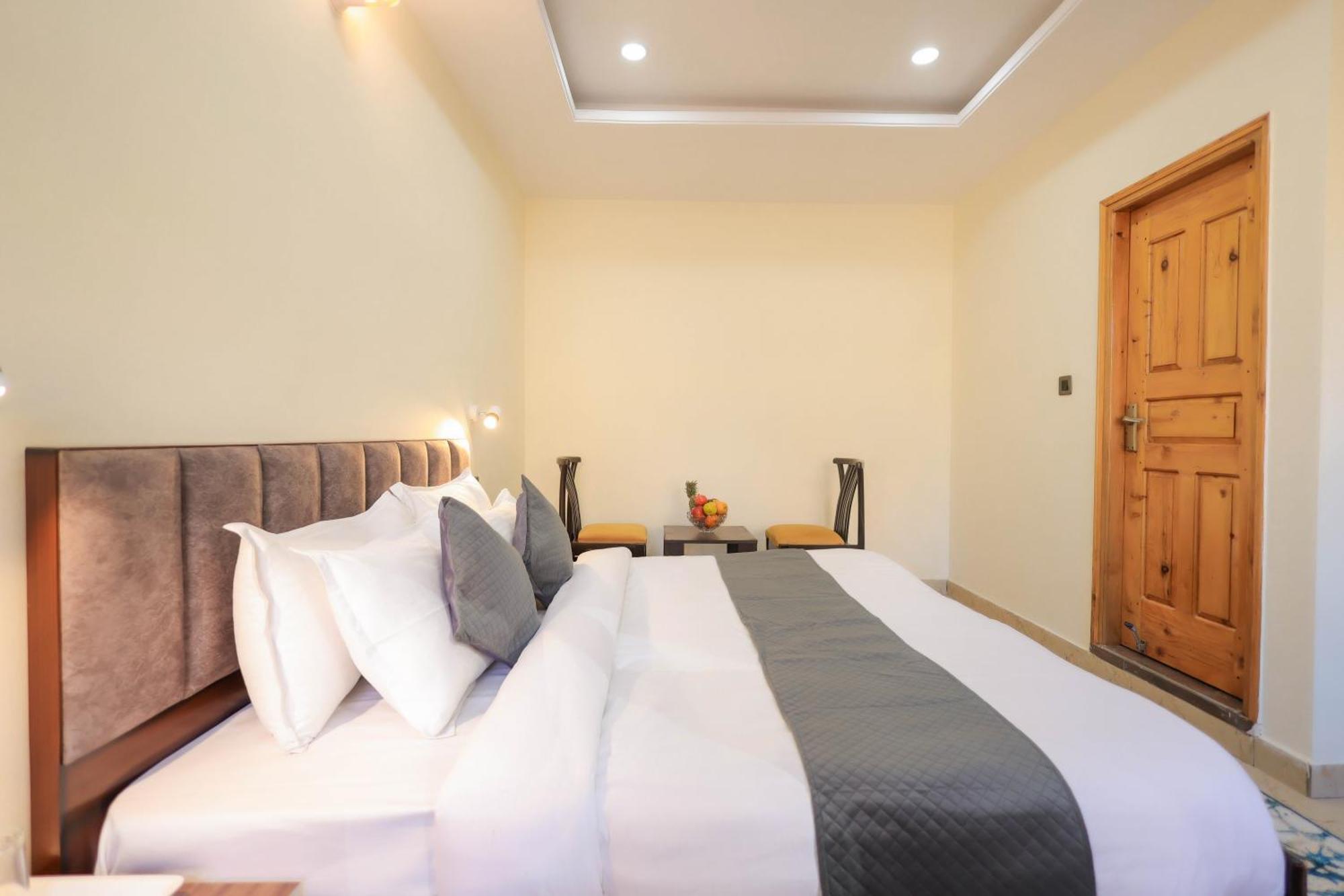 Mystic Hills Retreat Hotel Шимла Екстериор снимка