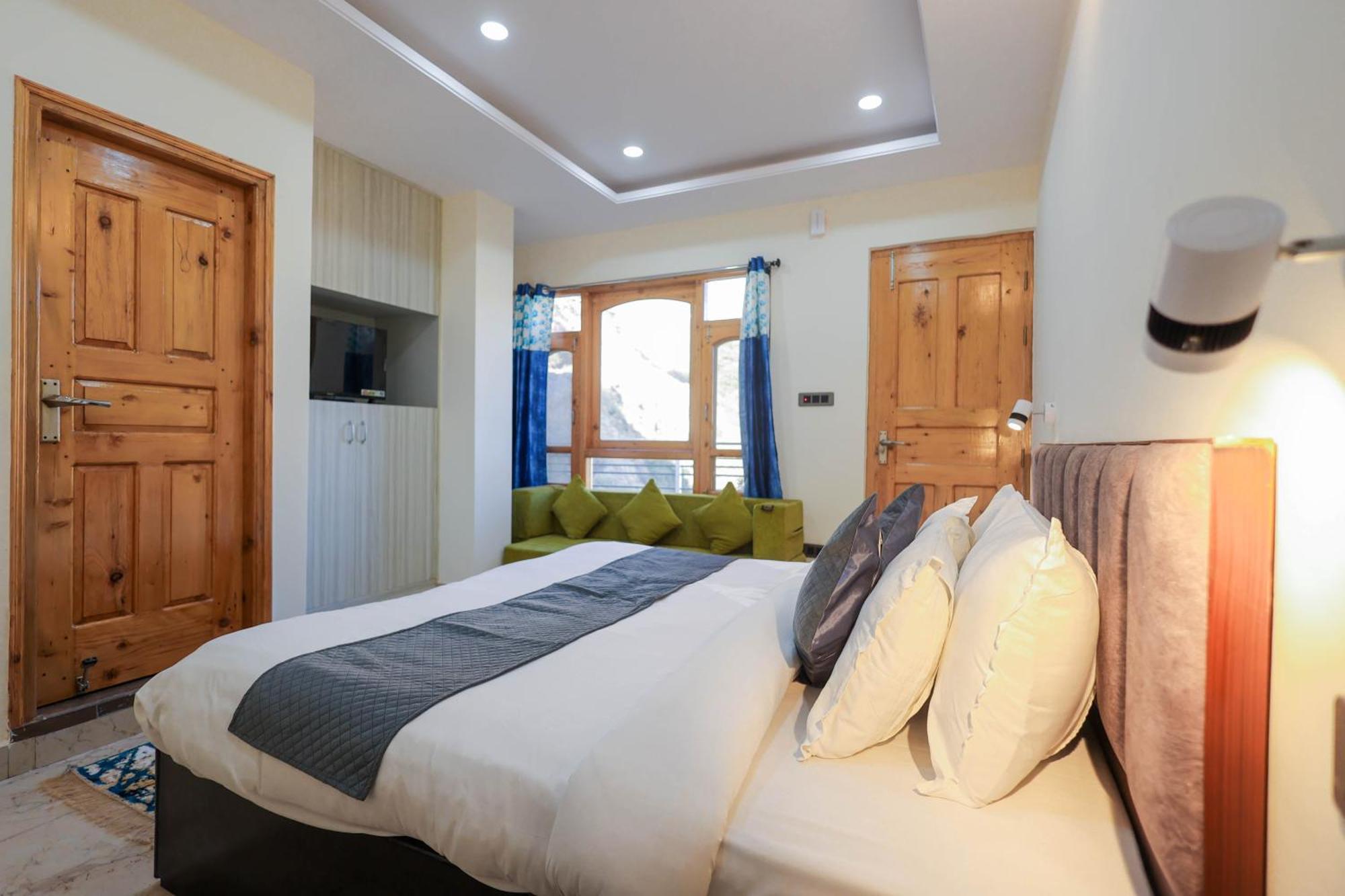 Mystic Hills Retreat Hotel Шимла Екстериор снимка